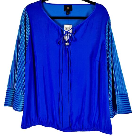NWT Gorgeous Flowy Blue Long Sleeve Top Blouse Stunning Sleeves - Picture 1 of 12